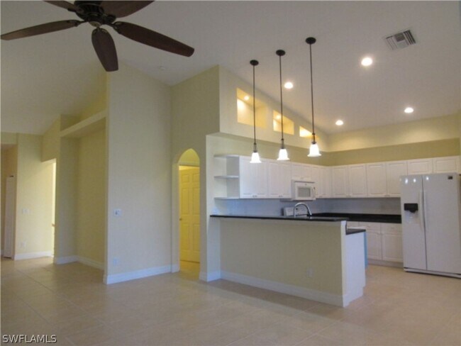 Building Photo - For Lease – Spacious 4-Bedroom Coach Home in Avalon Preserve