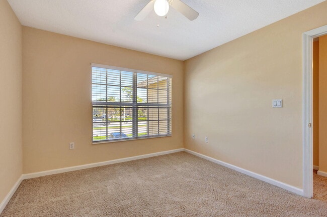 Building Photo - 1439 Hawthorne Pl