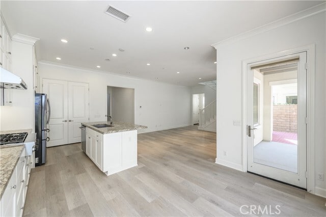 Building Photo - 71 Stetson