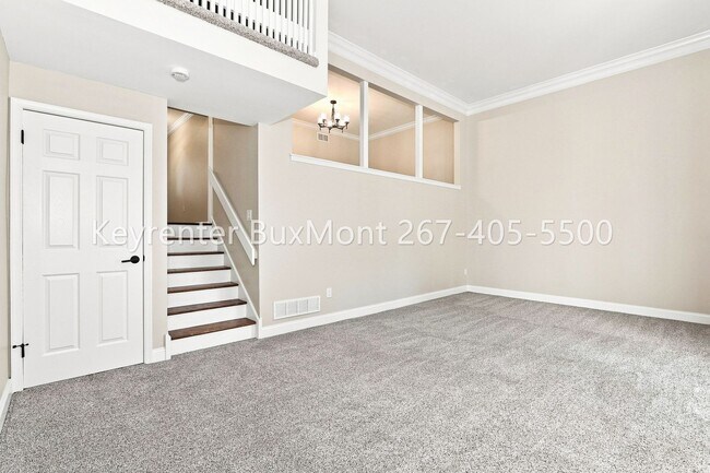 Building Photo - 102 Solway Cir