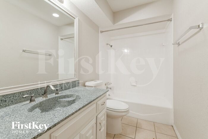 Building Photo - 117 S Beltwoods Dr