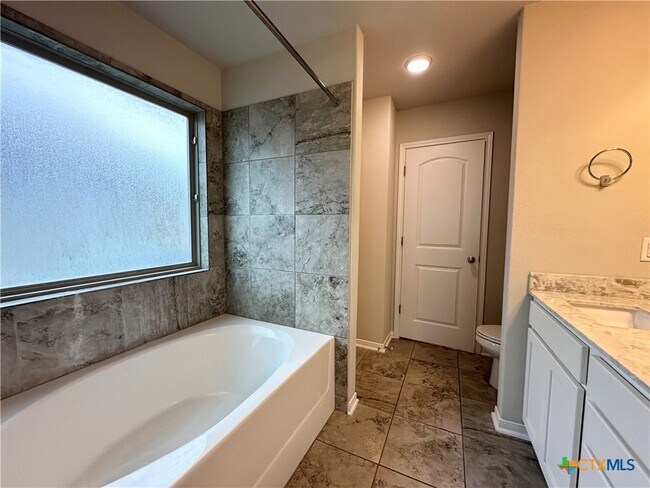 Building Photo - 1066 Spring Terrace Loop