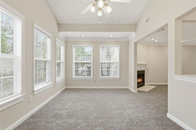 Building Photo - 1015 Plantation Way