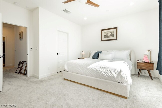 Building Photo - 1410 Whistling Kite St