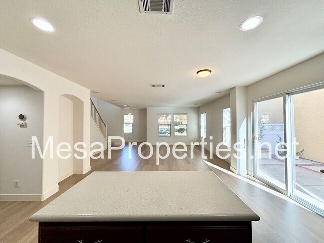 Building Photo - 11433 Mountain View Dr