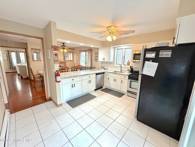 Building Photo - 106 Trinidad Ave