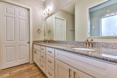 Building Photo - 2014 Briarstem Dr