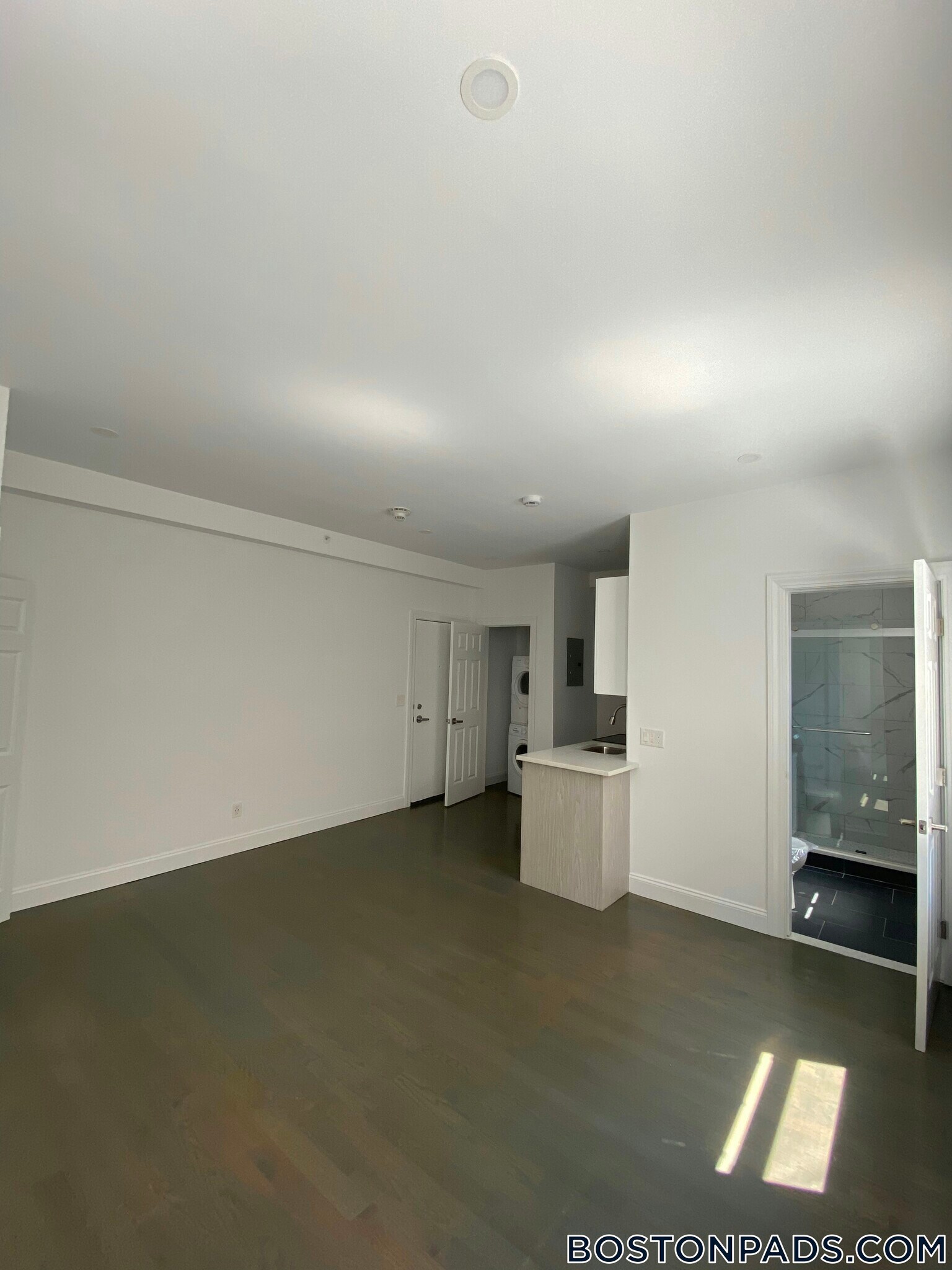 Building Photo - 11 Queensberry St