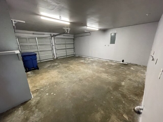 Attached 2-car Garage - 2024 1st St N