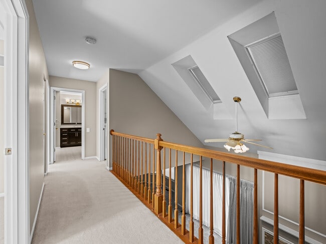 Building Photo - 4672 N Sapphire Dr
