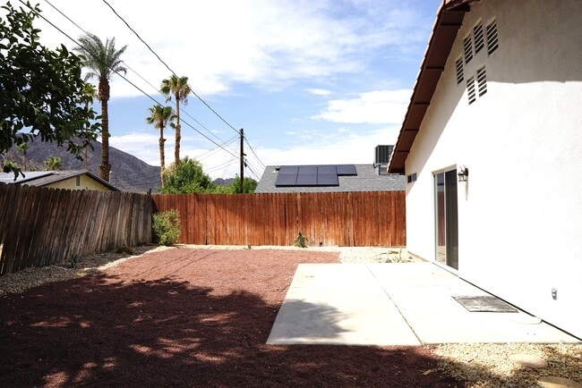 Building Photo - 52905 Avenida Rubio