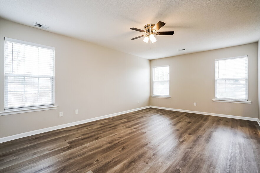 Building Photo - 5901 Roteny Court