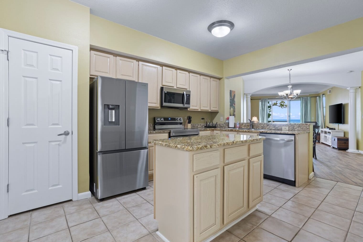 Building Photo - 2230 Beach Blvd