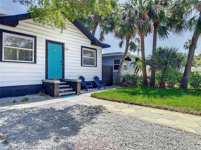 Building Photo - 2121 Dr M.L.K. Jr St N