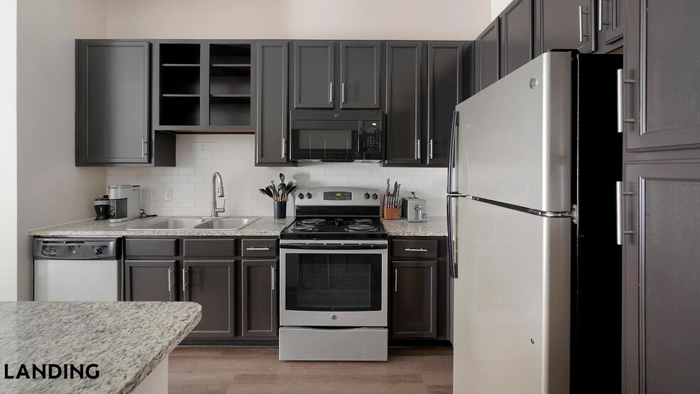 Building Photo - 1200 Brookwood Dr