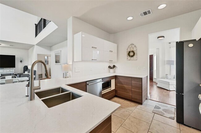 Building Photo - 14425 American Kestrel Dr