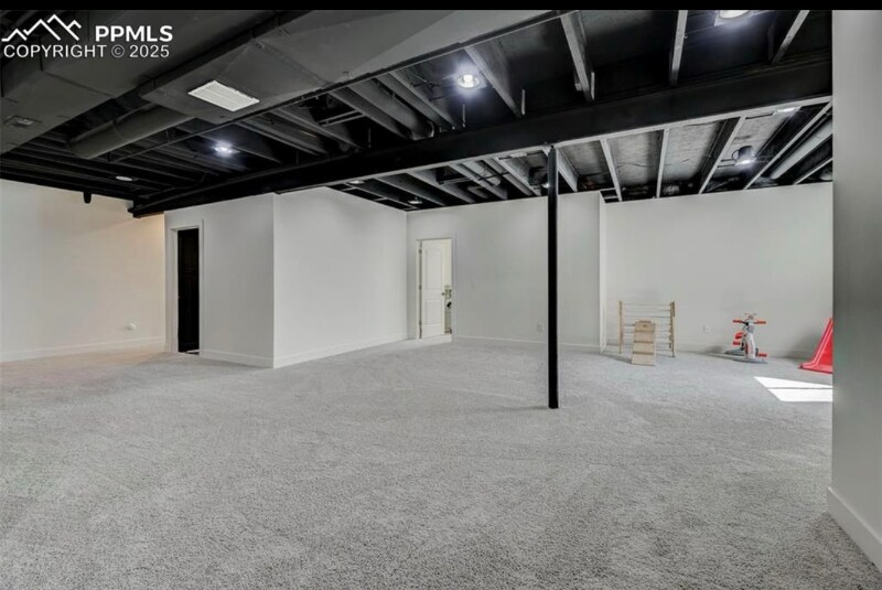 Building Photo - 10499 Rolling Peaks Dr