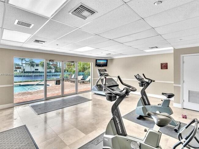 Building Photo - 201 Golden Isles Dr
