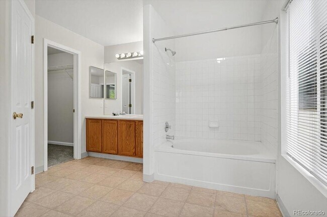 Building Photo - 5241 Helena St