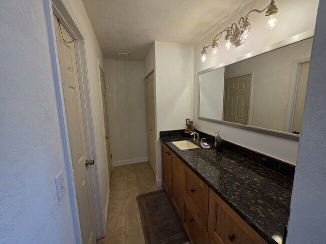Building Photo - Updated full furnished 2/2 villa in great Safety Harbor location.
