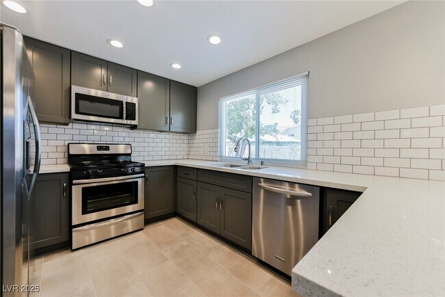 Building Photo - 3542 Bronco Rd