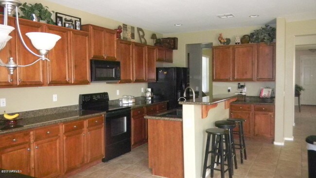 Building Photo - 3643 E Bridgeport Pkwy