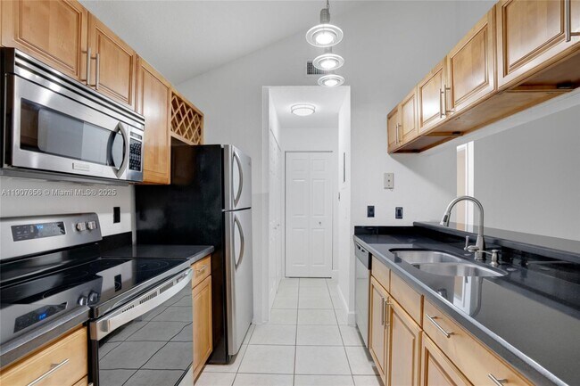 Building Photo - 15770 SW 106th Terrace