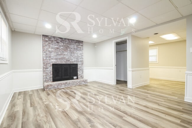 Building Photo - Coming HOME never felt so good!