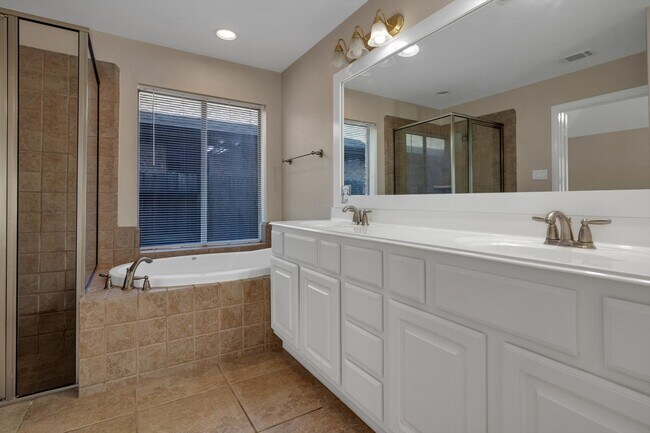 Building Photo - 14307 Andrews Ridge Ln