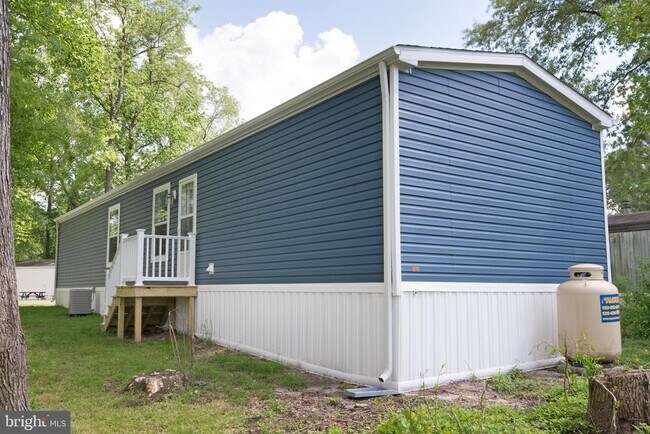 Primary Photo - 68 Friars Ln