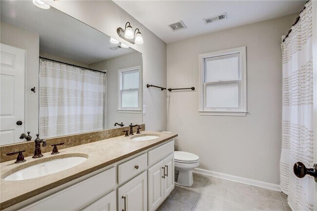 Building Photo - 128 Gold Springs Ct