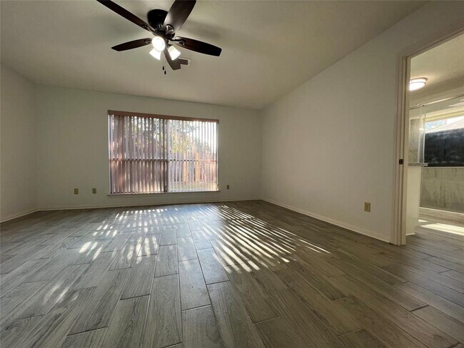 Building Photo - 11903 Estes Park Ln