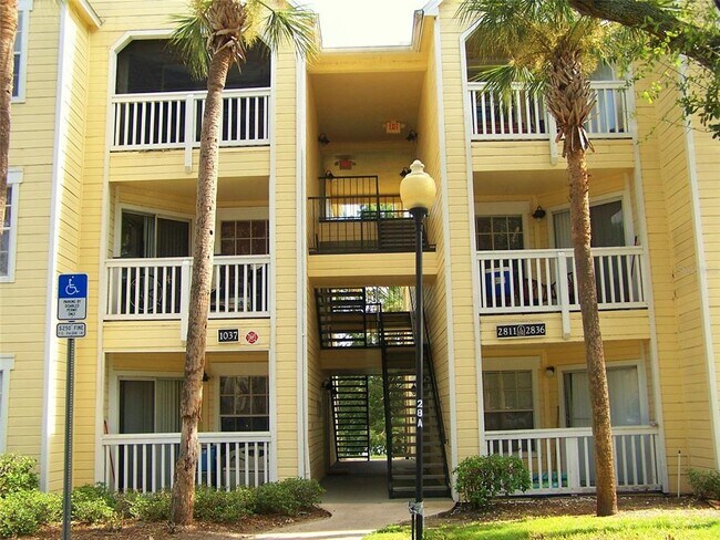 Building Photo - 1037 S Hiawassee Rd