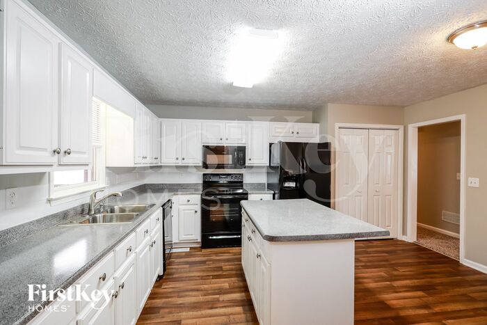 Building Photo - 6403 Flat Rock Dr