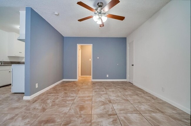 Interior Photo - 6419 10th Ave