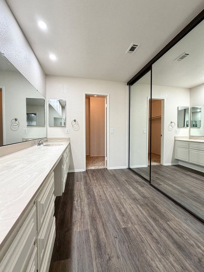 Building Photo - Claremont PUD For Lease