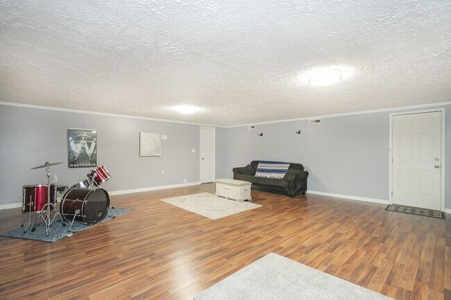 Building Photo - 1464 Autumn Knoll Rd