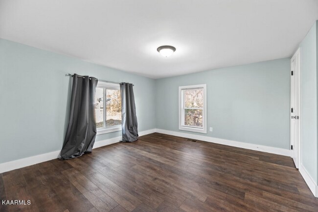 Building Photo - 2512 Ramona Ave NW