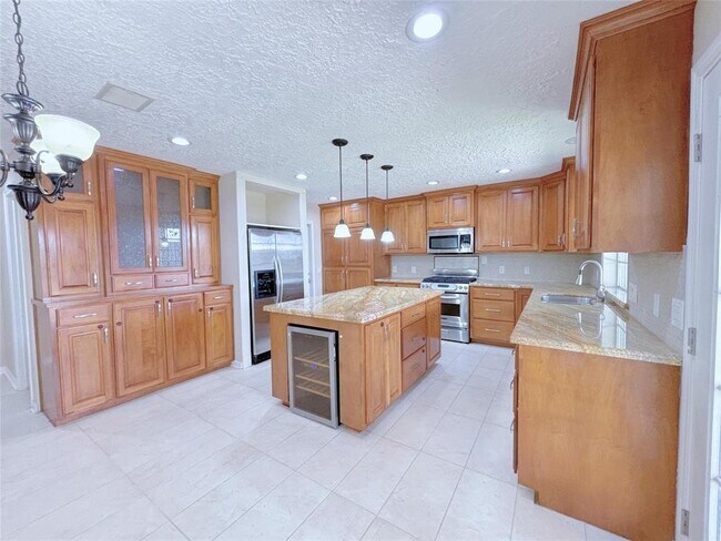 Building Photo - 14718 Atterbury Dr