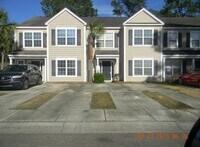 Building Photo - 3 bedroom townhome in Wescott Plantation-Master on 1st floor