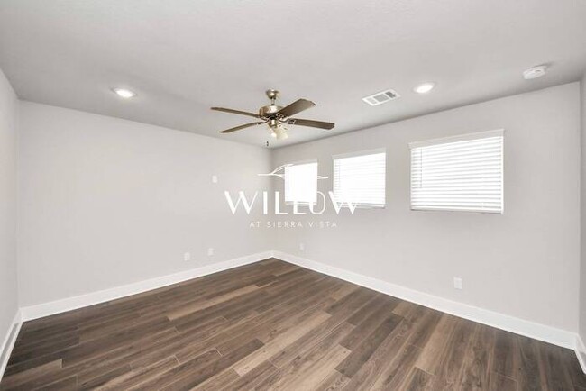 Building Photo - Incredible 3-Bedroom Home – 6 Weeks FREE R...