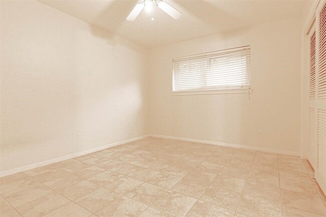 Building Photo - 13103 Rincon Dr