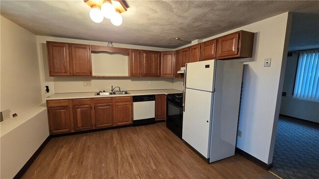 Building Photo - 25 Greene Ave