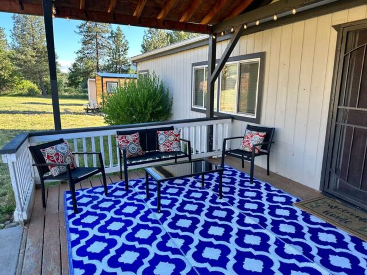 Building Photo - 6554 OR-238