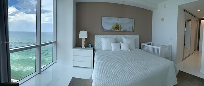 Building Photo - 18201 Collins Ave