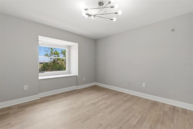 Building Photo - 2400 Feather Sound Dr