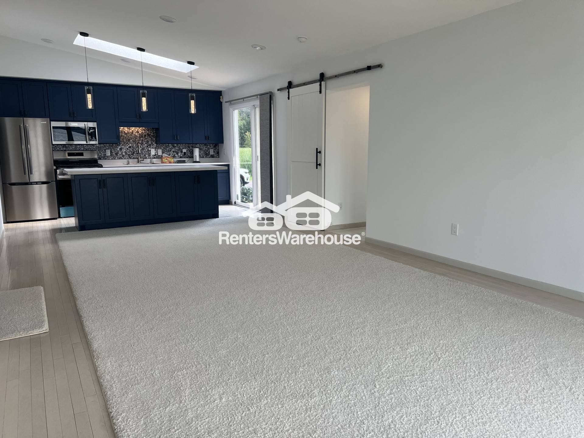 Building Photo - 21557 S Lake George Dr NW