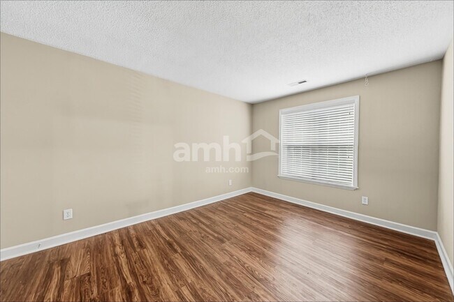 Building Photo - 3520 Huntingridge Drive