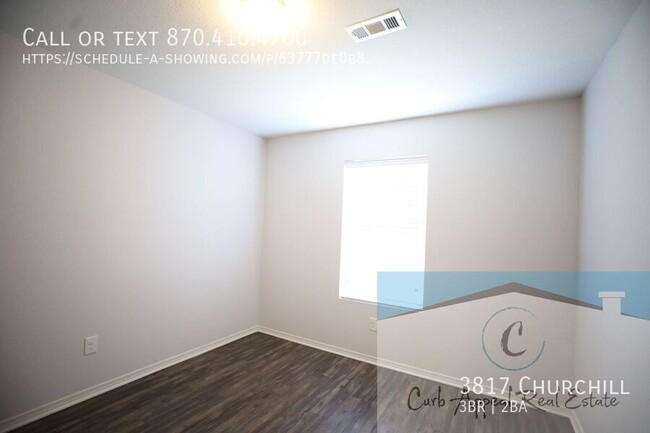 Building Photo - $900 move in special!! Beautiful 3 bed / 2...