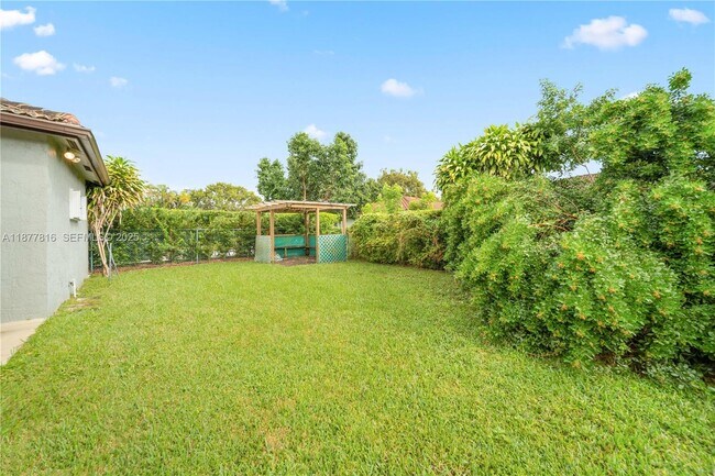 Building Photo - 12543 SW 119th Pl